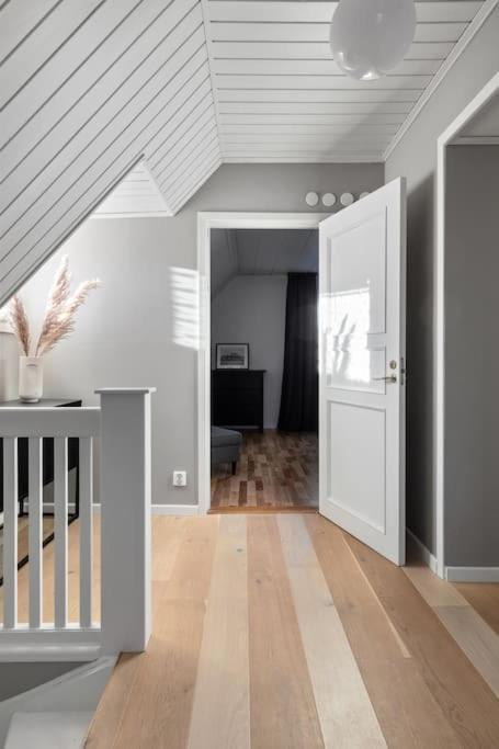 Amazing Family Home In ストックホルム エクステリア 写真